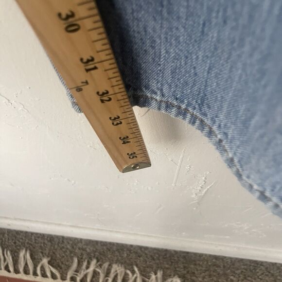 Levi's 501 Mens Size 38 X 36 Light Wash Button Fly 100 Cotton Straight Leg Jeans - Picture 10 of 10